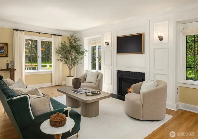 Photo 3 of Sale Pending at 1502 39th Avenue E, Seattle, WA 98112 | MLS# NWM2569155 | Listing updated on 2026-08-24