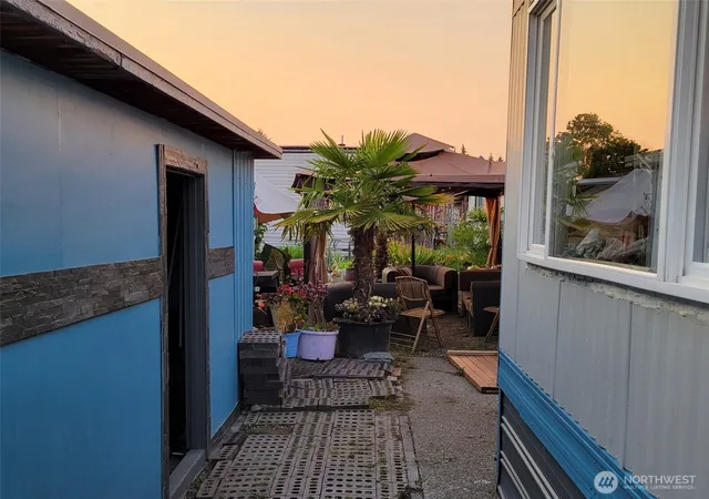 Photo 3 of Manufactured home for sale at 3414 S 182nd Street, Sea Tac, WA 98188 | MLS# NWM2569168 | Listing updated on 2026-09-23