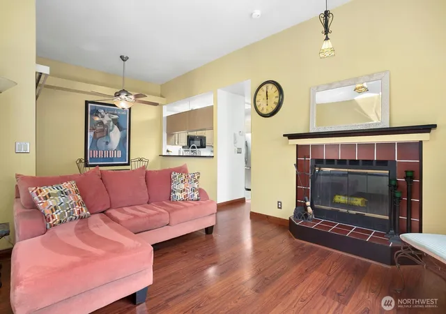 Photo 3 of Condo for sale at 1617 Summit Ave #42, Seattle, WA 98122 | MLS# NWM2569182 | Listing updated on 2026-09-29