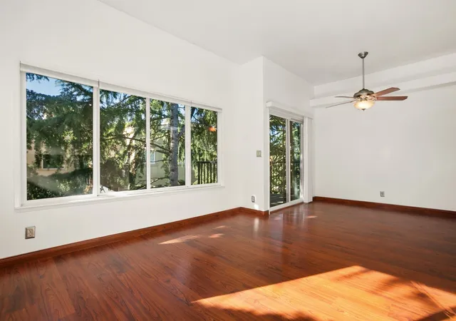 Photo 3 of Condo for sale at 1617 Summit Ave #42, Seattle, WA 98122 | MLS# NWM2569182 | Listing updated on 2026-10-17
