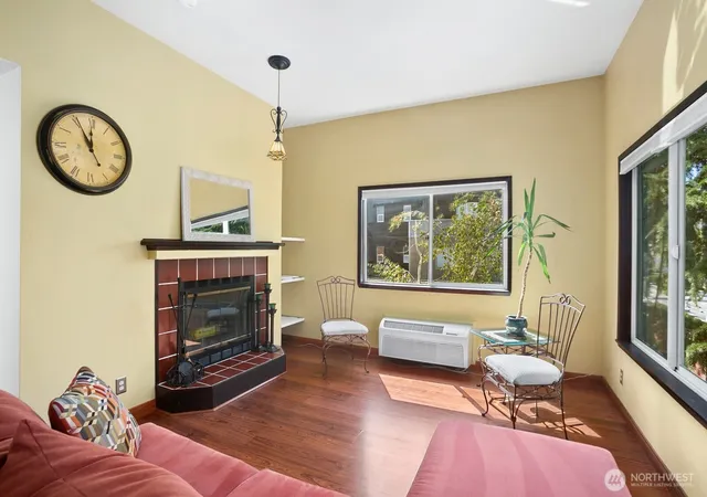 Photo 3 of Condo for sale at 1617 Summit Ave #42, Seattle, WA 98122 | MLS# NWM2569182 | Listing updated on 2026-09-29