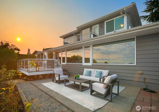 Photo 3 of Sale Pending at 4201 Sw 109th Street, Seattle, WA 98146 | MLS# NWM2569199 | Listing updated on 2026-09-26