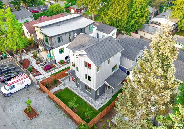 Photo 3 of Single family home for sale at 10702 Linden Ave N, Seattle, WA 98133 | MLS# NWM2569216 | Listing updated on 2026-10-02