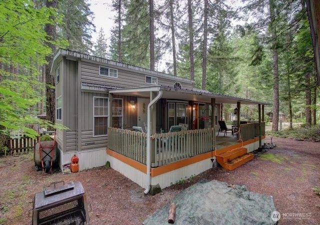 Photo 2 of Manufactured home for sale at 137 6 Riverside Dr, Deming, WA 98244 | MLS# NWM2569223 | Listing updated on 2026-09-23