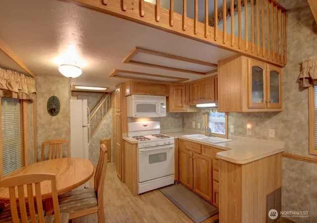 Photo 3 of Manufactured home for sale at 137 6 Riverside Dr, Deming, WA 98244 | MLS# NWM2569223 | Listing updated on 2026-09-23