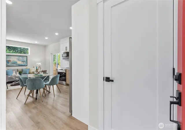 Photo 3 of Single family home for sale at 1415 Martin Luther King Jr Way, Seattle, WA 98122 | MLS# NWM2569224 | Listing updated on 2026-10-01