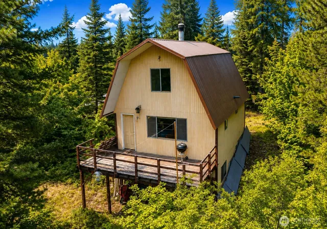 Photo 3 of Sale Pending at 2433 Salal, Leavenworth, WA 98826 | MLS# NWM2569228 | Listing updated on 2026-08-21