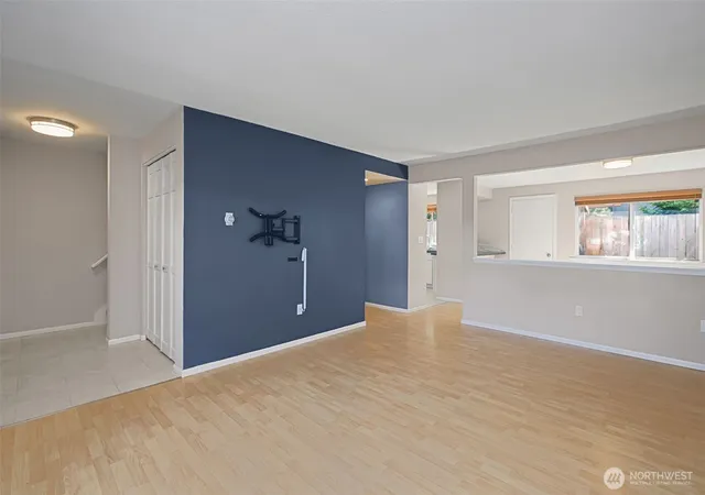 Photo 3 of Townhouse for sale at 212 Sw 146th Street #105, Burien, WA 98166 | MLS# NWM2569238 | Listing updated on 2026-09-23