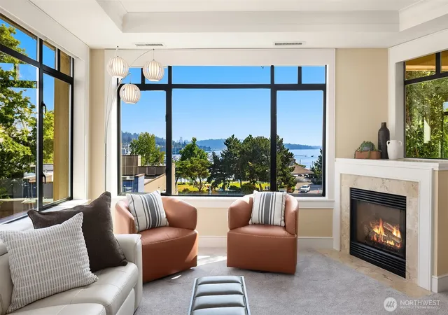 Photo 4 of Condo for sale at 210 Market St #304, Kirkland, WA 98033 | MLS# NWM2569242 | Listing updated on 2026-09-28