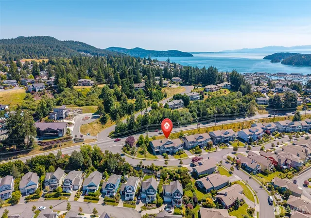 Photo 2 of Townhouse for sale at 4815 Portalis Way, Anacortes, WA 98221 | MLS# NWM2569247 | Listing updated on 2026-09-23