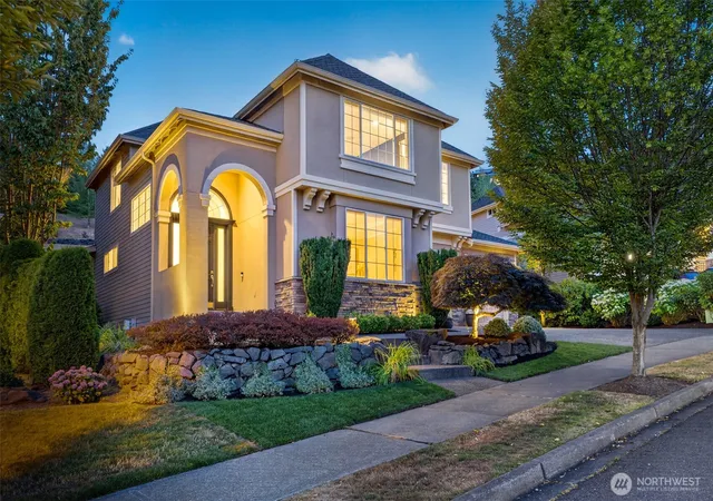 Photo 2 of Sale Pending at 1760 30th Ave Ne, Issaquah, WA 98029 | MLS# NWM2569249 | Listing updated on 2026-09-28