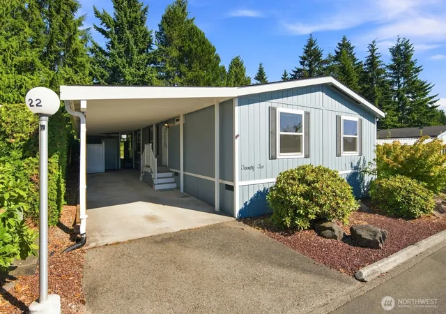 Manufactured home for sale at 1427 100Th St Sw #22, Everett, WA 98204 | MLS# NWM2569255
