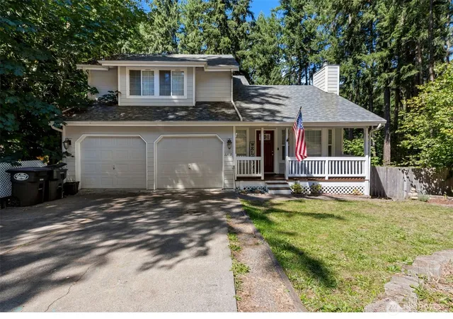 Photo 1 of Single family home for sale at 22632 Echowood Ln Se, Yelm, WA 98597 | MLS# NWM2569256 | Listing updated on 2026-09-29