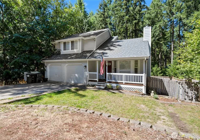 Photo 3 of Single family home for sale at 22632 Echowood Ln Se, Yelm, WA 98597 | MLS# NWM2569256 | Listing updated on 2026-09-29