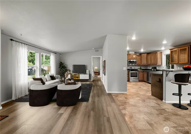 Photo 3 of Manufactured home for sale at 405 415th Avenue SE, Gold Bar, WA 98251 | MLS# NWM2569257 | Listing updated on 2026-09-26
