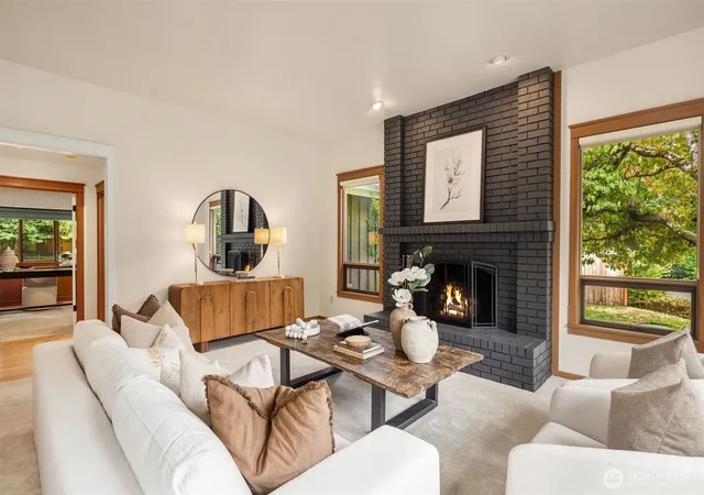 Photo 4 of Single family home for sale at 14246 157Th Pl Ne, Woodinville, WA 98072 | MLS# NWM2569266 | Listing updated on 2026-09-30
