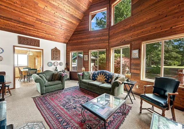 Photo 4 of Single family home for sale at 112 Canal Dr NE, Ocean Shores, WA 98569 | MLS# NWM2569278 | Listing updated on 2026-09-23