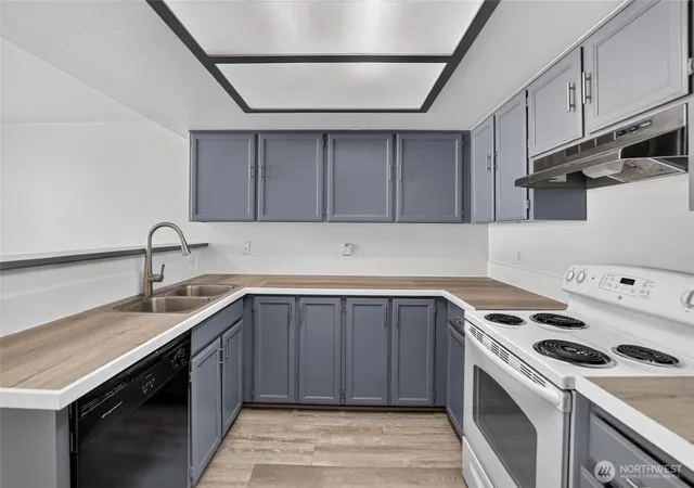 Photo 4 of Condo for sale at 24918 110th Avenue SE #21B, Kent, WA 98030 | MLS# NWM2569291 | Listing updated on 2026-08-25