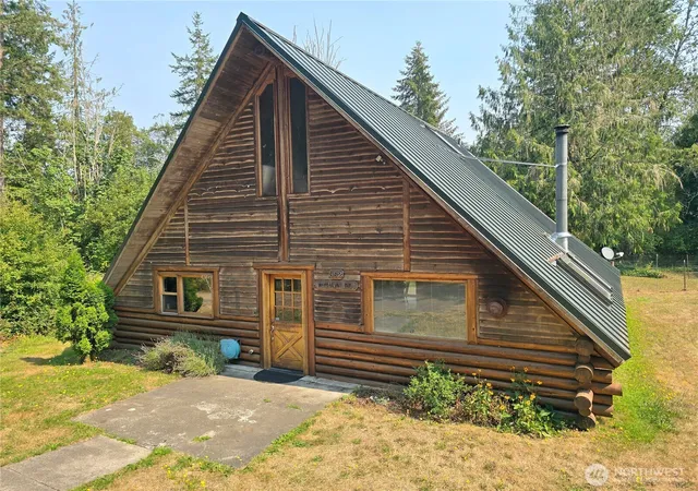 Photo 3 of Sale Pending at 362 Autumn Rd, Sequim, WA 98382 | MLS# NWM2569303 | Listing updated on 2026-09-20