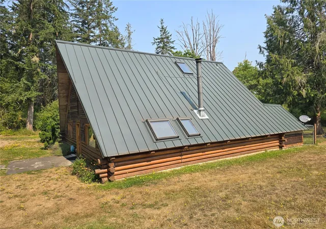 Photo 4 of Sale Pending at 362 Autumn Rd, Sequim, WA 98382 | MLS# NWM2569303 | Listing updated on 2026-09-20