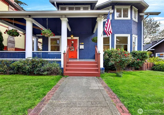 Photo 3 of Single family home for sale at 806 N J St, Tacoma, WA 98403 | MLS# NWM2569308 | Listing updated on 2026-09-27
