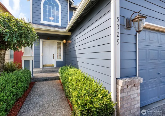Photo 2 of Single family home for sale at 5329 S 319th Street, Auburn, WA 98001 | MLS# NWM2569309 | Listing updated on 2026-09-30
