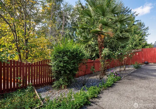 Photo 3 of Single family home for sale at 5329 S 319th Street, Auburn, WA 98001 | MLS# NWM2569309 | Listing updated on 2026-09-30