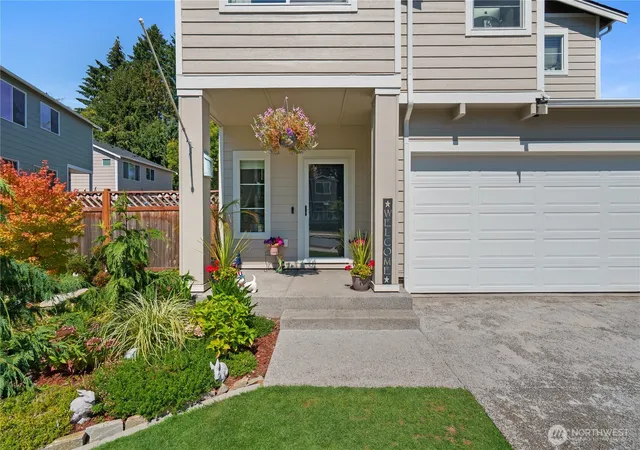 Photo 3 of Single family home for sale at 4336 23rd Court Ne, Olympia, WA 98516 | MLS# NWM2569318 | Listing updated on 2026-09-28