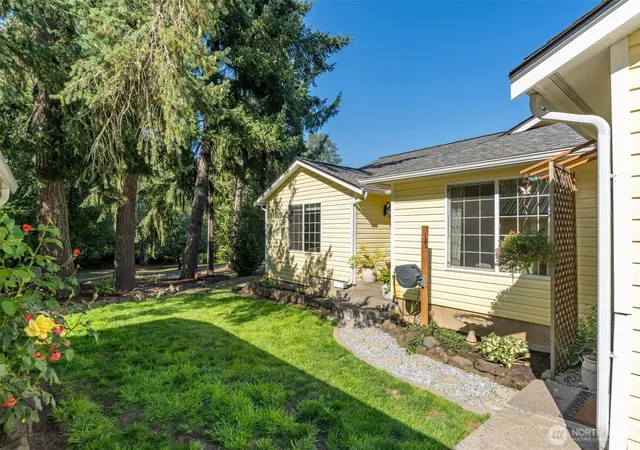 Photo 3 of Single family home for sale at 268 Sommerville Rd, Chehalis, WA 98532 | MLS# NWM2569324 | Listing updated on 2026-09-23