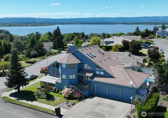 Photo 2 of Multi family home for sale at 8000 Nw 16th Avenue, Vancouver, WA 98665 | MLS# NWM2569338 | Listing updated on 2026-09-23