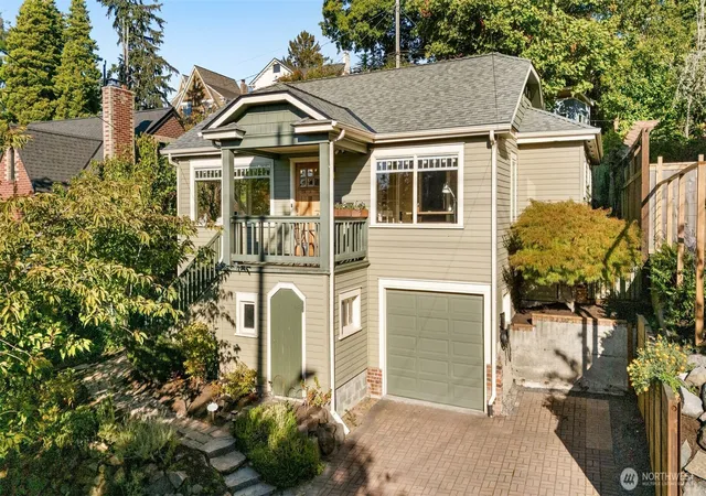 Photo 1 of Sale Pending at 3006 11th Avenue W, Seattle, WA 98119 | MLS# NWM2569339 | Listing updated on 2026-09-20