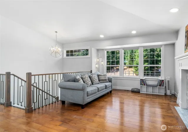 Photo 3 of Single family home for sale at 5529 1st Drive W, Everett, WA 98203 | MLS# NWM2569346 | Listing updated on 2026-10-02