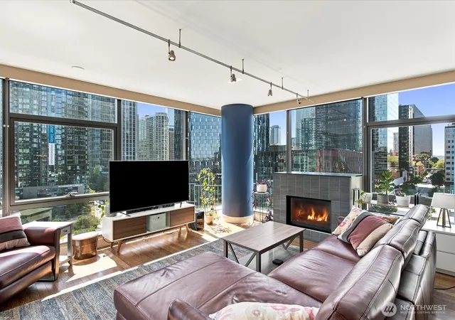 Photo 3 of Condo for sale at 820 Blanchard St #1007, Seattle, WA 98121 | MLS# NWM2569370 | Listing updated on 2026-09-23