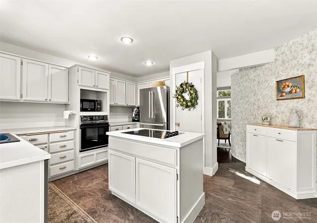 Photo 2 of Sale Pending at 5110 Mill Pond Dr Se, Auburn, WA 98092 | MLS# NWM2569392 | Listing updated on 2026-10-01