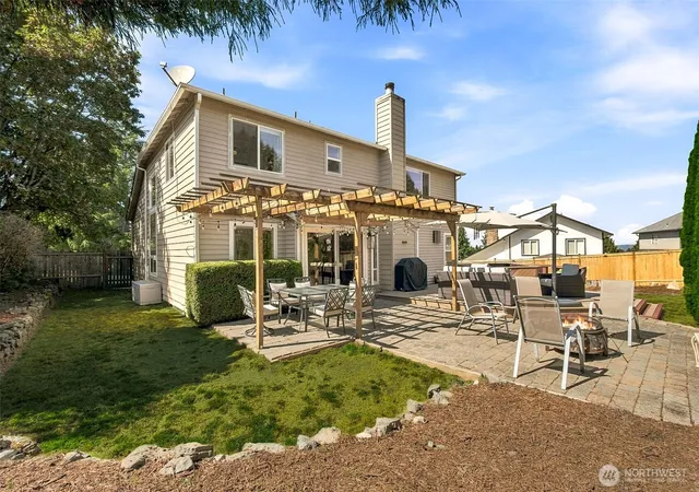 Photo 3 of Sale Pending at 5110 Mill Pond Dr Se, Auburn, WA 98092 | MLS# NWM2569392 | Listing updated on 2026-10-01