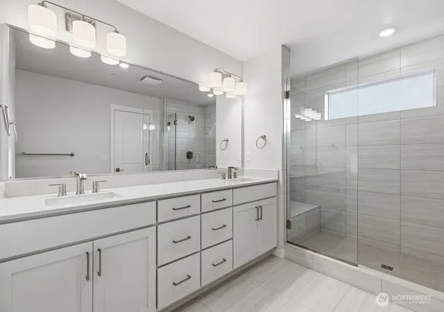 Photo 4 of Townhouse for sale at 13210 NE 127th Way #D, Kirkland, WA 98034 | MLS# NWM2569407 | Listing updated on 2026-09-30