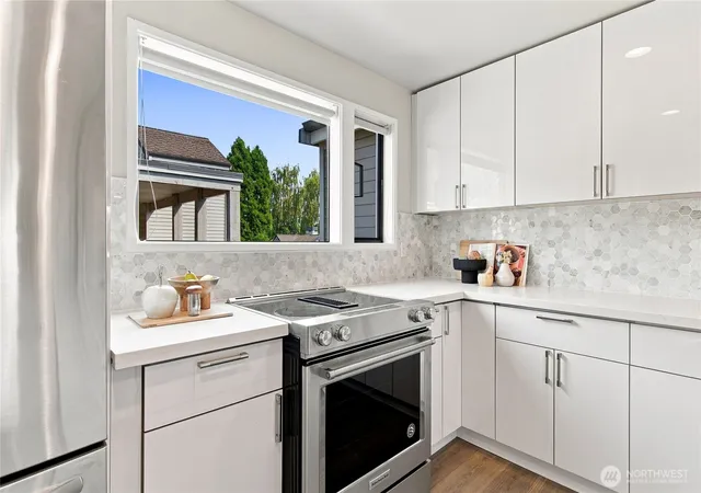 Photo 3 of Condo for sale at 6121 NE 175th Street #A402, Kenmore, WA 98028 | MLS# NWM2569418 | Listing updated on 2026-10-03
