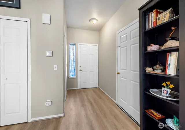 Photo 3 of Condo for sale at 323 N Laventure Rd #D, Mount Vernon, WA 98273 | MLS# NWM2569424 | Listing updated on 2026-09-23