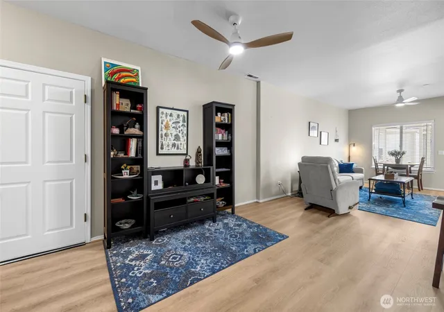 Photo 4 of Condo for sale at 323 N Laventure Rd #D, Mount Vernon, WA 98273 | MLS# NWM2569424 | Listing updated on 2026-09-23