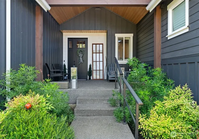 Photo 2 of Single family home for sale at 10849 Ne Apple Tree Point Lane, Kingston, WA 98346 | MLS# NWM2569449 | Listing updated on 2026-09-29