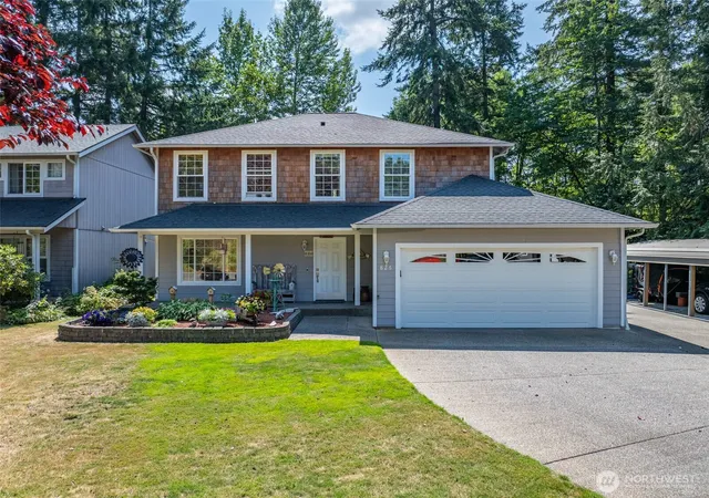 Photo 2 of Sale Pending at 826 126th Street Ct E, Tacoma, WA 98445 | MLS# NWM2569450 | Listing updated on 2026-09-28