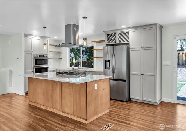 Photo 3 of Single family home for sale at 7902 89Th Ave Sw, Lakewood, WA 98498 | MLS# NWM2569455 | Listing updated on 2026-09-22