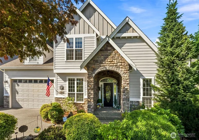 Photo 3 of Single family home for sale at 1720 52nd Avenue Se, Olympia, WA 98501 | MLS# NWM2569457 | Listing updated on 2026-09-22