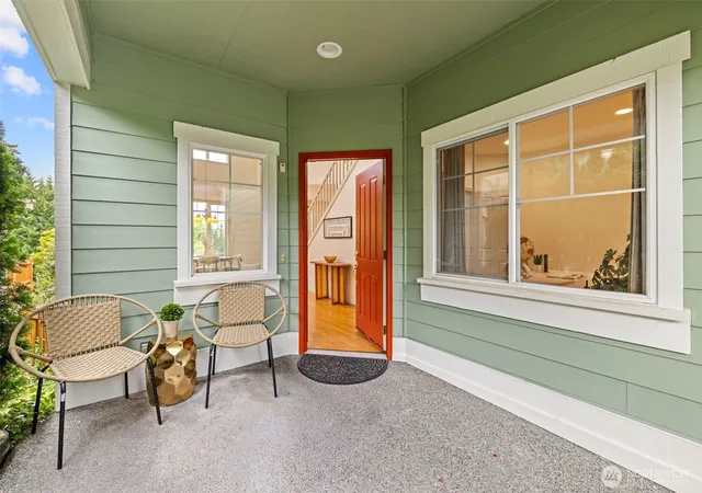 Photo 3 of Single family home for sale at 1301 225th Place Se, Sammamish, WA 98075 | MLS# NWM2569462 | Listing updated on 2026-09-29