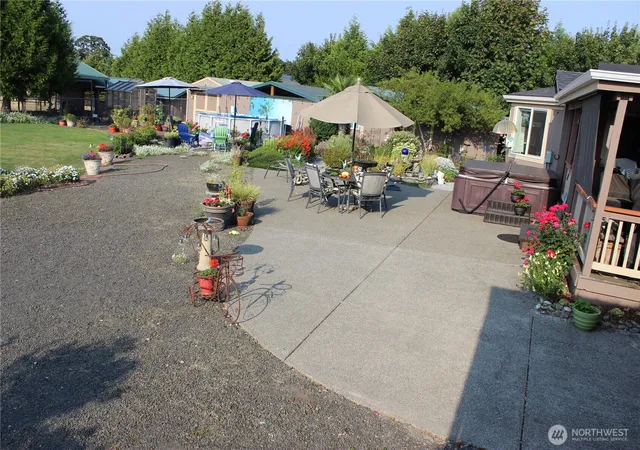 Photo 3 of Manufactured home for sale at 9220 183rd Avenue SW, Rochester, WA 98579 | MLS# NWM2569473 | Listing updated on 2026-09-23