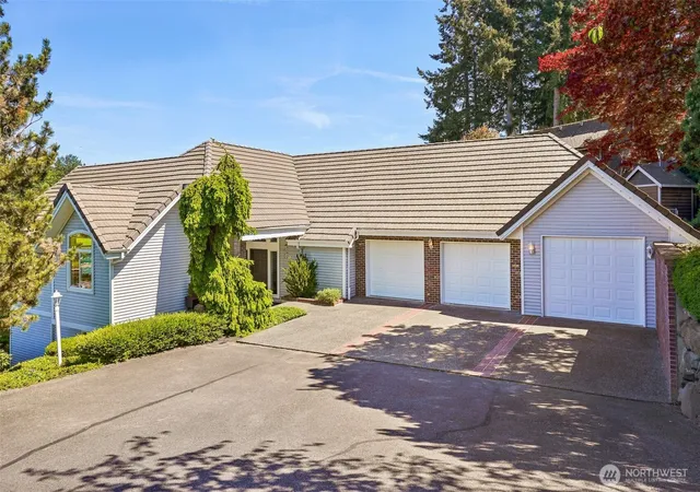 Photo 3 of Single family home for sale at 26100 134th Avenue Se, Kent, WA 98042 | MLS# NWM2569481 | Listing updated on 2026-09-23