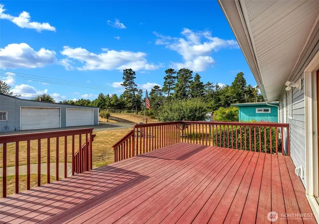 Photo 3 of Single family home for sale at 20215 P Pl, Ocean Park, WA 98640 | MLS# NWM2569483 | Listing updated on 2026-09-23
