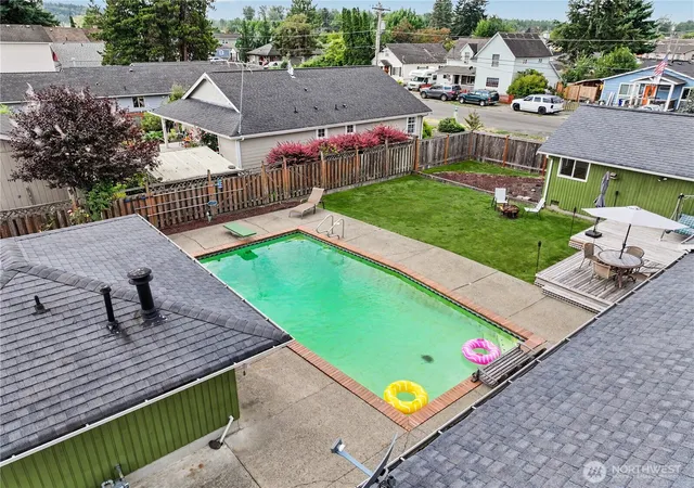 Photo 2 of Single family home for sale at 621 E Mason Ave, Buckley, WA 98321 | MLS# NWM2569488 | Listing updated on 2026-09-28