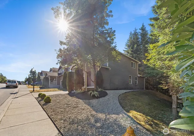 Photo 3 of Single family home for sale at 8402 61st Place NE, Marysville, WA 98270 | MLS# NWM2569496 | Listing updated on 2026-09-25