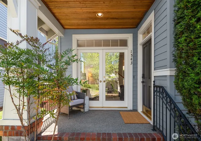 Photo 2 of Sale Pending at 1543 Ne Iris St, Issaquah, WA 98029 | MLS# NWM2569499 | Listing updated on 2026-09-30